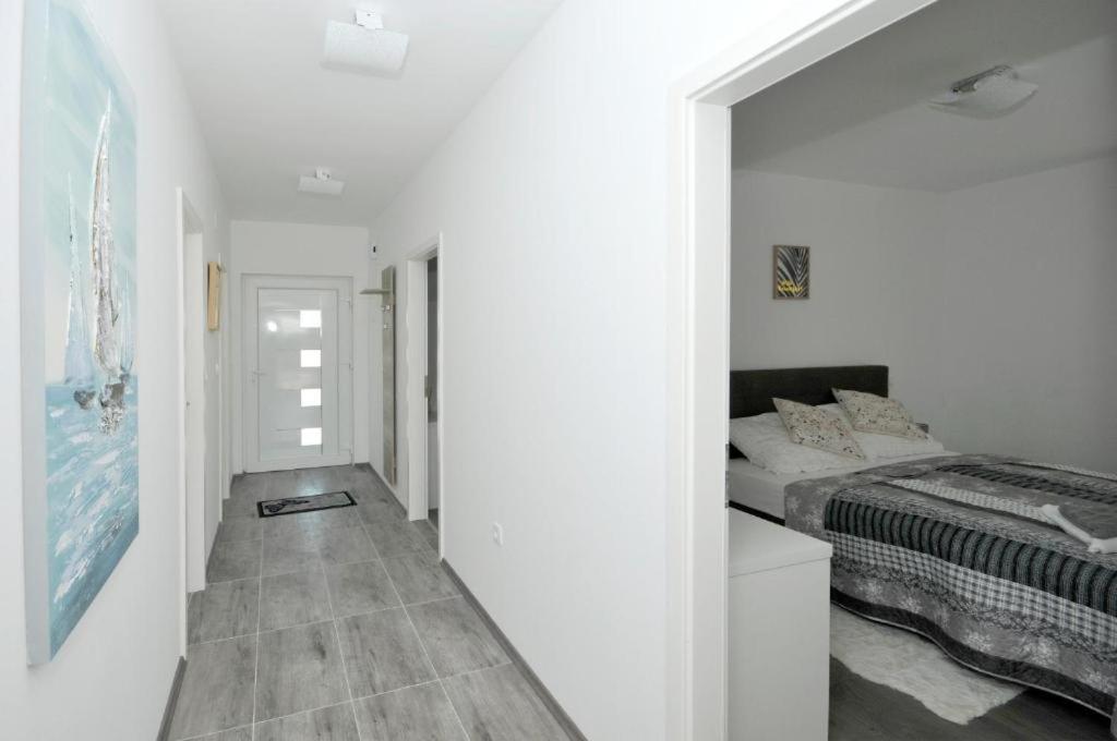 Villa Carolina Trogir Exterior photo